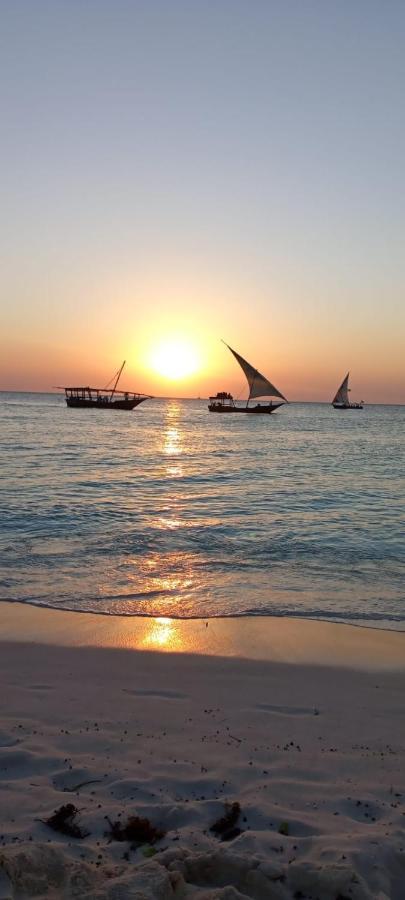Hotel Tropical Zanzibar Nungwi Esterno foto